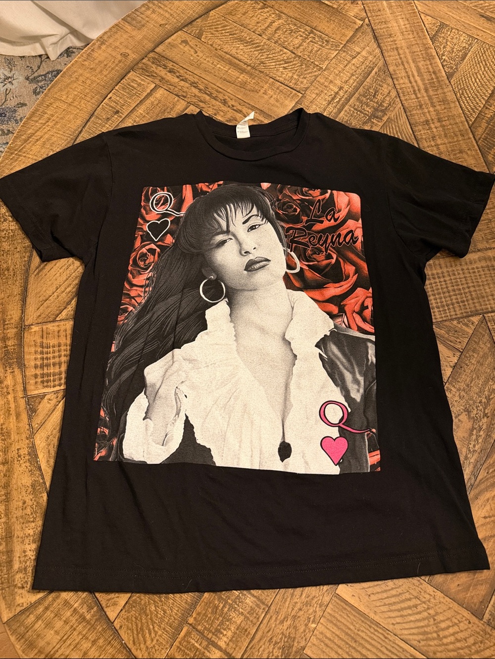 Black Graphic Selena Tribute Tee with Red Accent